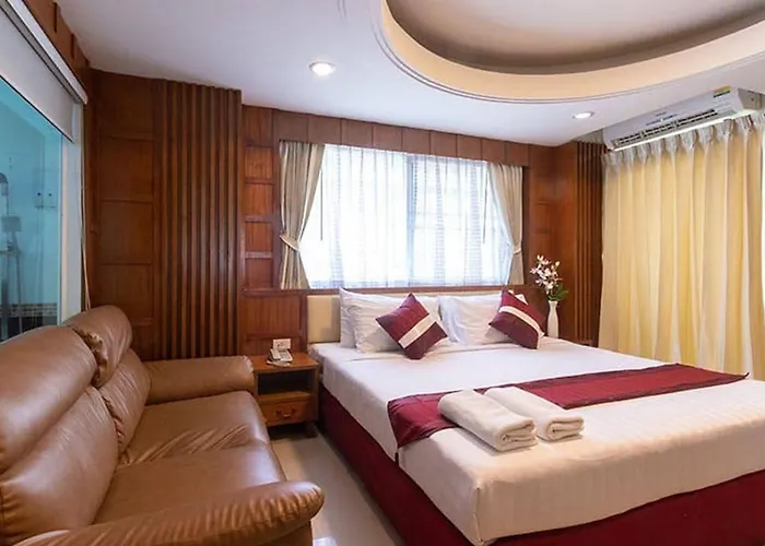 Gusto Pratunam 4* 방콕