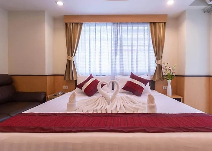Gusto Pratunam Hotel