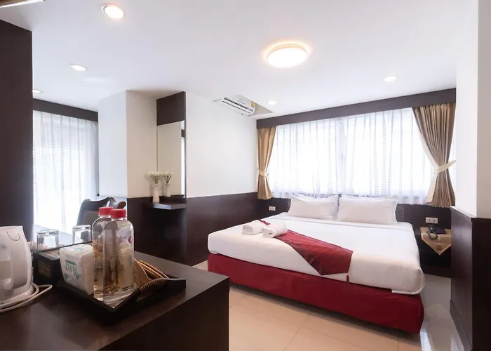 Gusto Pratunam Hotel 4*