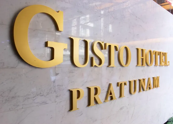 호텔 Gusto Pratunam 4*